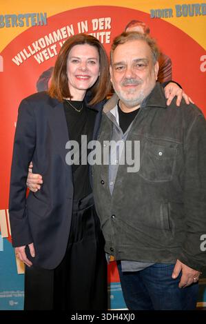 Vinciane Millereau und Didier Bourdon bei der Premiere des Kinofilms 'die progressiven Nostalgiker' im Cinema Paris. Berlin, 19.01.2026 Stockfoto