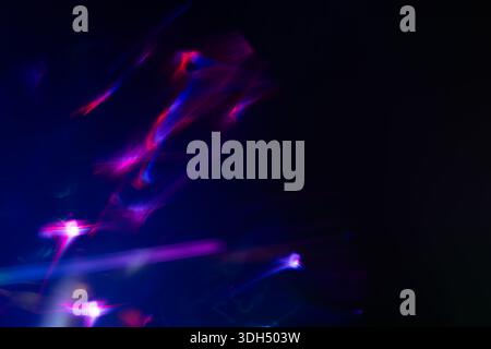 Overlay-Lichteffekt für Fotos und Mockups. Farbfilm-Burn-Light-Fotoüberlagerung, Verwendung Des Bildschirmmodus, Abstrakter Hintergrund, Regenbogenlinse Leaks Prism Co Stockfoto