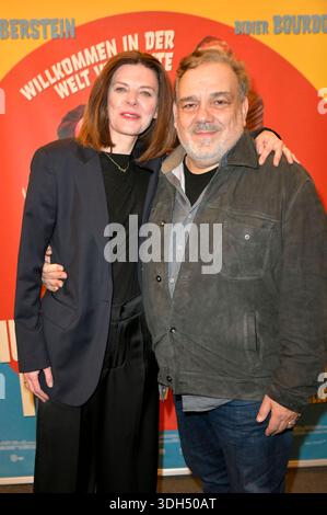 Vinciane Millereau und Didier Bourdon bei der Premiere des Kinofilms die progressiven Nostalgiker / C Ã tait mieux demain im Cinema Paris. Berlin, 19.01.2026 *** Vinciane Millereau und Didier Bourdon bei der Premiere des Spielfilms The Progressive Nostalgics C Ã tait mieux demain im Cinema Paris Berlin, 19 01 2026 Foto:XM.xBehrensx/xFuturexImagex demain 6114 Stockfoto
