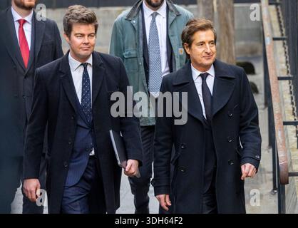London, Großbritannien. Januar 2026. British Media Barrister, David Sherborne (rechts), kommt. Er vertritt die Anspruchsteller einschließlich Prinz Harry. Prinz Harry und andere Prominente verklagen Associated Newspapers, sie mit ungesetzlichen Methoden zu schnüffeln, um sensationelle Schlagzeilen zu schaffen. Quelle: Mark Thomas/Alamy Live News Stockfoto