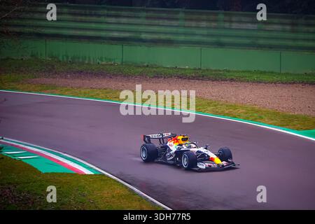 41 Arvid Lindblad, (GRB), Visa CashApp Racing Bulls, VCARB 03 Red Bull-Ford, während des Shakedown des neuen VCARB 03-Wagens für die Formel-1-Weltmeisterschaft 2026, Imola Enzo e Dino Ferrari, 20. Januar 2026 Stockfoto