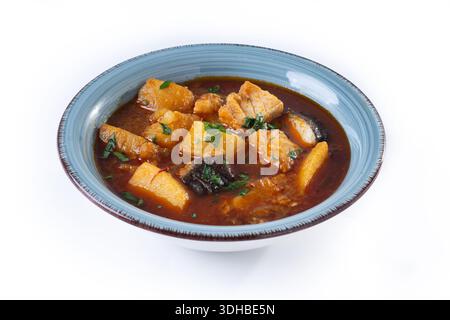 Traditionell zubereiteter Kabeljau auf Spanisch. Osteressen. Stockfoto