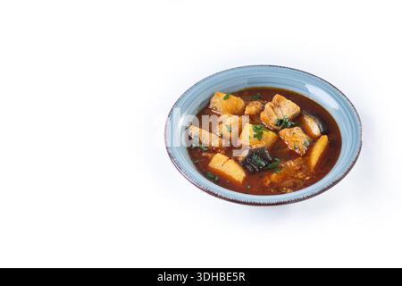 Traditionell zubereiteter Kabeljau auf Spanisch. Osteressen. Stockfoto