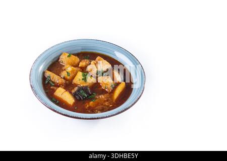 Traditionell zubereiteter Kabeljau auf Spanisch. Osteressen. Stockfoto