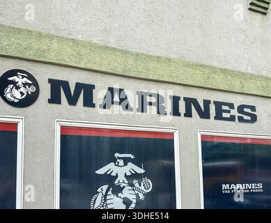 Rekrutierungszentrum für Marine der Vereinigten Staaten. Crown Point, 16. Mai 2025 IN den USA Stockfoto