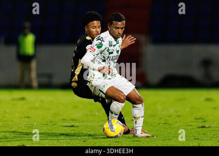 Francisco Chissumba und Landerson während des Spiels der Liga Portugal zwischen den Teams FC Alverca und Moreirense FC (Maciej Rogowski/Ball Raw Bilder) Stockfoto