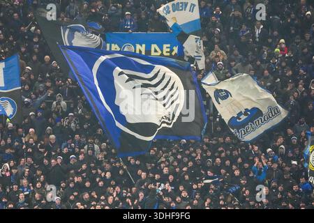 Bergamo, Italie. Januar 2026. Anhänger von Atalanta BC während der UEFA Champions League, League-Phase, MD7-Fußballspiel zwischen Atalanta BC und Athletic Club am 21. Januar 2026 im Gewiss Stadium in Bergamo, Italien - Foto Alessio Morgese/DPPI Credit: DPPI Media/Alamy Live News Stockfoto