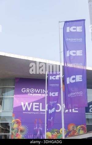 Barcelona, Spanien. Januar 2026. Der Haupteingang von Fira de Barcelona mit Logos am dritten Tag des ICE Barcelona 2026, internationale Kasino-Ausstellung in der Fira de Barcelona. Quelle: SOPA Images Limited/Alamy Live News Stockfoto