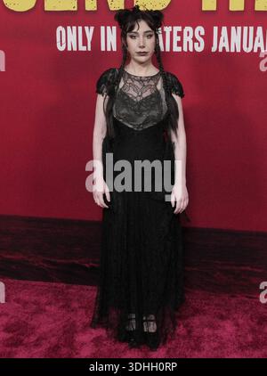 Los Angeles, USA. Januar 2026. Emma Raimi kommt am Mittwoch, den 21. Januar 2026, zur SENDE HELP World Premiere der 20th Century Studios im TCL Chinese Theatre in Hollywood, KALIFORNIEN. (Foto: Sthanlee B. Mirador/SIPA USA) Credit: SIPA USA/Alamy Live News Stockfoto