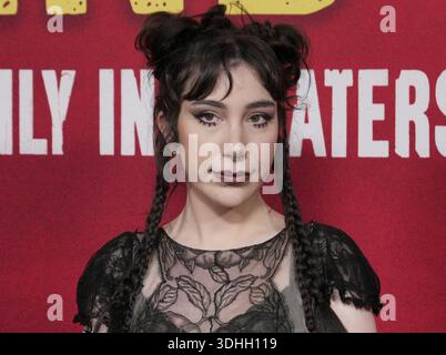 Los Angeles, USA. Januar 2026. Emma Raimi kommt am Mittwoch, den 21. Januar 2026, zur SENDE HELP World Premiere der 20th Century Studios im TCL Chinese Theatre in Hollywood, KALIFORNIEN. (Foto: Sthanlee B. Mirador/SIPA USA) Credit: SIPA USA/Alamy Live News Stockfoto