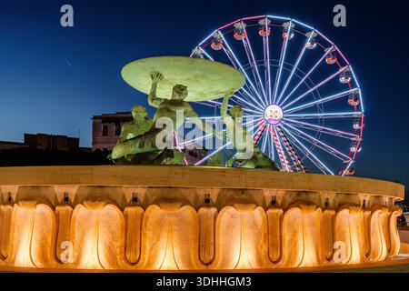 Der Tritonbrunnen, erbaut zwischen 1952 und 1959 von dem Bildhauer und Ritter Vincent APAP und Victor Anastasi, La Valletta, Republik Malta, Europa. Stockfoto