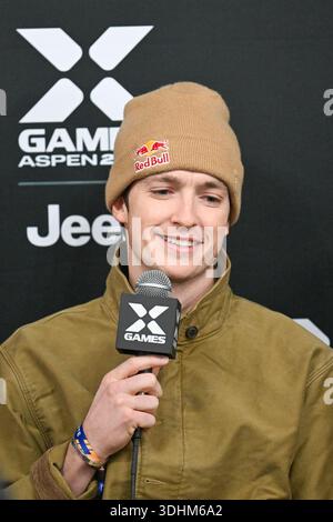 Aspen, Colorado, USA. Januar 2026. SCOTTY JAMES spricht während der Eröffnungspressekonferenz. Athleten aus aller Welt treten bei den X Games 2026 an, die im Buttermilk Mountain in Aspen, Colorado, stattfinden. (Kreditbild: © Kai River Kanzer/ZUMA Press Wire) NUR REDAKTIONELLE VERWENDUNG! Nicht für kommerzielle ZWECKE! Stockfoto