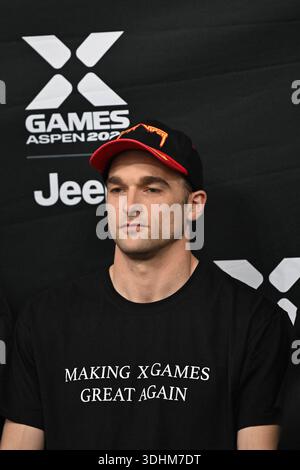 Aspen, Colorado, USA. Januar 2026. NICK GOEPPER spricht während der Eröffnungspressekonferenz. Athleten aus aller Welt treten bei den X Games 2026 an, die im Buttermilk Mountain in Aspen, Colorado, stattfinden. (Kreditbild: © Kai River Kanzer/ZUMA Press Wire) NUR REDAKTIONELLE VERWENDUNG! Nicht für kommerzielle ZWECKE! Stockfoto