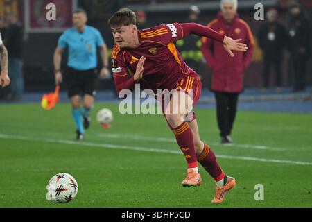Rom, Italien. Januar 2026. Evan Ferguson von AS Roma während des Europa-League-Spiels zwischen AS Roma und VfB Stuttgart im Olimpico-Stadion in Rom, Italien, 22. Januar 2026 Mattia Vian Credit: Independent Photo Agency/Alamy Live News Stockfoto