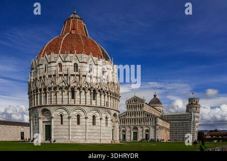 Das Taufhaus von San Giovanni in Pisa Stockfoto