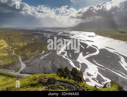 Blick auf das Thorsmork-Tal und den Katla-Geopark im Süden Islands in der Nähe von Hvolsvollur Stockfoto