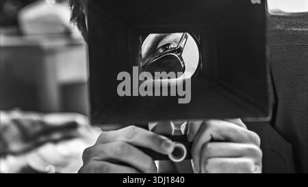 GUILLAUME MARBECK in NOUVELLE VAGUE (2025), Regie: RICHARD LINKLATER. Quelle: ARP / Cinetic Media / Album Stockfoto