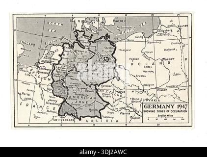 Eine alte Schwarzweißkarte aus dem frühen bis mittleren 20. Jahrhundert, die die Besatzungszonen in Deutschland 1947 zeigt. Stockfoto
