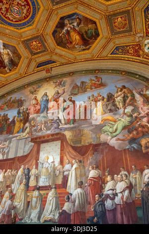 Innen lackierte Decken und Wände in der St. Petersdom, Vatikan, Rom, Italien Stockfoto