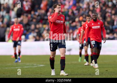 Madrid, Spanien. Januar 2026. Jorge Herrando von CA Osasuna gibt Gesten während des LaLiga EA Sports 2025/2026 Woche 21 Fußballspiels zwischen Rayo Vallecano und CA Osasuna in Estadio de Vallecas. Endergebnis; Rayo Vallecano 1:3 CA Osasuna Credit: SOPA Images Limited/Alamy Live News Stockfoto