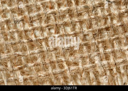 Nahaufnahme der aufwendig gewebten Naturfasern mit einzigartigen Texturen. Stockfoto