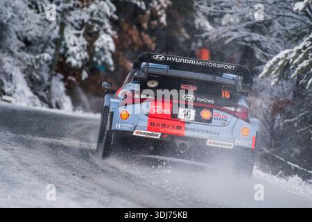 Adrien Fourmaux, Alexandre Coria (Hyundai i20 N Rally1) auf der WRC Monte-Carlo 2026 in Selonnet, Frankreich, am 24. Januar 2026. (CTK Photo/Petr Skrivan Stockfoto