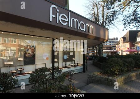 Filiale der Fielmann Group AG in der Straße Weiße Rose 10. Volksdorf Hamburg *** Fielmann Group AG Niederlassung in der Straße Weiße Rose 10 Volksdorf Hamburg Stockfoto