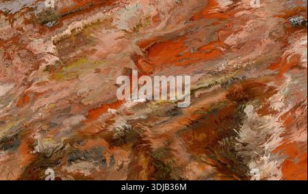 Organische abstrakte Textur, inspiriert von Marmor und Stein, mit warmen Erdtönen, fließenden Mustern und natürlichen Mineralformationen Stockfoto