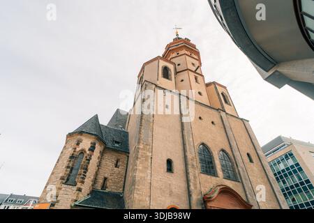 Blick auf die Nikolaikirche St. Nikolaikirche in Leipzig, Deutschland. Hochwertige Fotos Stockfoto