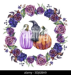 Handgemalte Aquarellillustration einer mystischen schwarzen Krähe, die zwischen einem hellvioletten und einem klassischen orangen Kürbis thront. Diese zentrale Szene ist Stockfoto