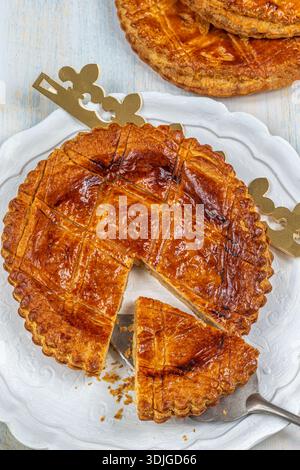 Ansicht über einer Galette des ROIs, die geschnitten wird Stockfoto