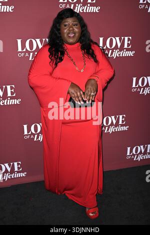 Los Angeles, USA. Januar 2026. Gabourey Sidibe kommt bei der „Love of A Lifetime“ Celebration an, die am 27. Januar 2026 im Poppy in Los Angeles, KALIFORNIEN, veranstaltet wurde. © Starbuck/ Credit: AFF/Alamy Live News Stockfoto