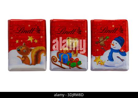 Lindt gewickelte Schweizer Milchschokolade Napolitains Schokolade von Lindt Adventskalender isoliert auf weißem Hintergrund Stockfoto