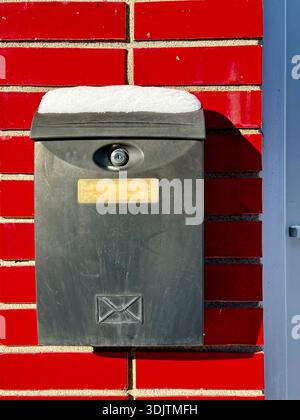 Briefkasten Winter Stockfoto