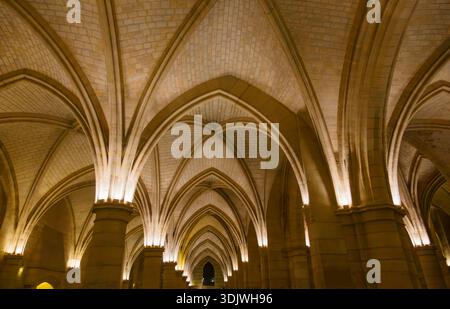 Gotische Bögen im Palais de Justice in La Conciergerie Île de la Cité, Paris, Frankreich Stockfoto