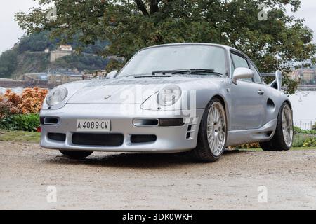San Sebastian, Spanien-20. September 2025: Porsche 911 (993) Carrera RS von Gemballa Stockfoto