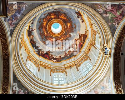 barocke Kuppel, die als Meisterwerk von Lorenzo Gafà gilt, St. Paul's Cathedral (Il-Katidral Metropolitan ta' San Pawl), 12. Jahrhundert, Mdina, Republik Malta, Europa. Stockfoto
