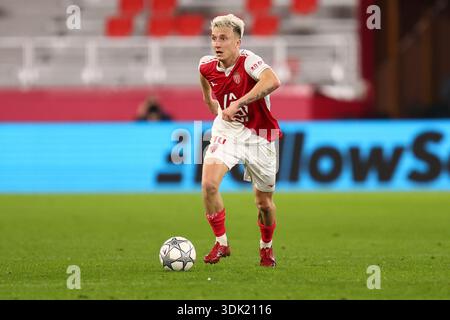 Monaco, Fürstentum Monaco. Januar 2026. Aleksandr Golovin vom AS Monaco FC im Spiel der UEFA Champions League Phase MD8 zwischen AS Monaco und Juventus FC im Stade Louis II am 28. Januar 2025 in Monaco, Fürstentum Monaco. Quelle: Marco Canoniero/Alamy Live News Stockfoto