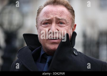 Michael Flatley speaking to members of the media outside Belfast High Court, after a legal order blocking him from engaging with the Lord of the Dance production has been overturned. At The Chancery Court in the Royal Courts of Justice on Thursday, Mr Justice Simpson discharged a temporary injunction that had been secured against the dancer and choreographer. Picture date: Thursday January 29, 2026. Stockfoto
