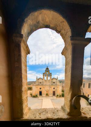 Die Kirche im Zentrum des Arkadi-Klosters auf der Insel Kreta (Griechenland) Stockfoto