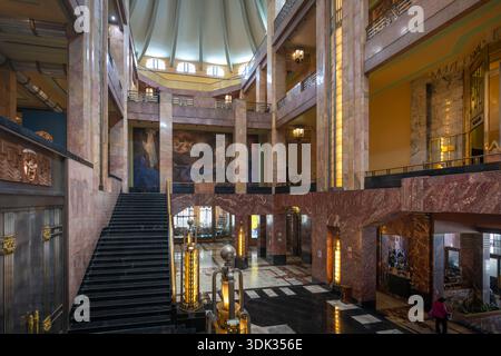 Palacio de Bellas Artes Interior (Palast der Schönen Künste) - Mexiko-Stadt, Mexiko Stockfoto