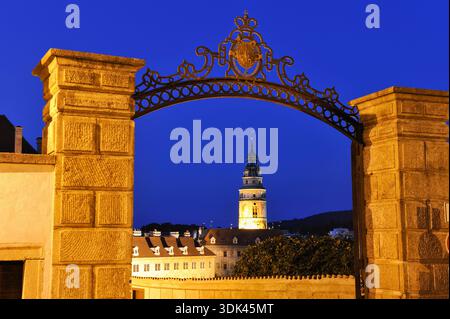 Tor der oberen Burg Cesky Krumlov, Südböhmen, Tschechien, Europa Stockfoto