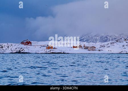 Norwegen, Fylke Troms, Skjervøy, Kvænangen, Insel Spildra, Häuser Stockfoto