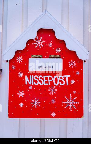 Norwegen, Fylke Troms, Skjervøy, Briefkasten, Weihnachtspost Stockfoto