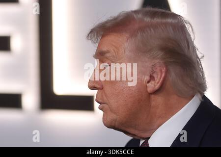 Washington, DC, USA. Januar 2026. Donald Trump bei der Uraufführung des Films Melania der Amazon MGM Studios am 29. Januar 2026 im Trump-Kennedy Center in Washington, DC Credit: Mpi34/Media Punch/Alamy Live News Stockfoto