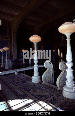 San Simeon, CA. USA, 6. Dezember 2017. William R. Hearst Castle. San Simeon California State Historical Monument. Gärten, Pfad und Panoramablick. Stockfoto