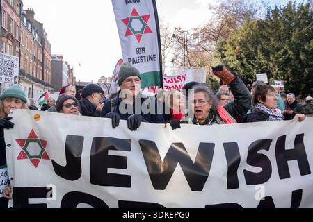 Am 31. Januar 2026 demonstrierten Menschen in Zentral-London gegen den Krieg in Gaza. Der jüdische Block. Stockfoto