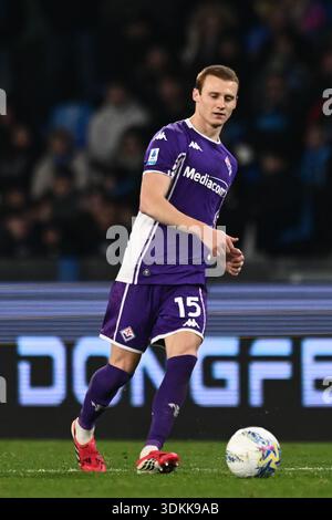 Neapel, Italien. Januar 31, 2026. Pietro Comuzzo von ACF Fiorentina im Spiel der Serie A Enilive zwischen SSC Napoli und ACF Fiorentina im Diego Armando Maradona Stadium in Neapel, Italien am 31. Januar 2026. Quelle: Nicola Ianuale/Alamy Live News Stockfoto