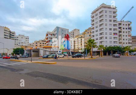 CASABLANCA - 27. Dezember: Wohnviertel mit Wohnwohnungen in Casablanca am 27. Dezember. 2017 in Marokko Stockfoto