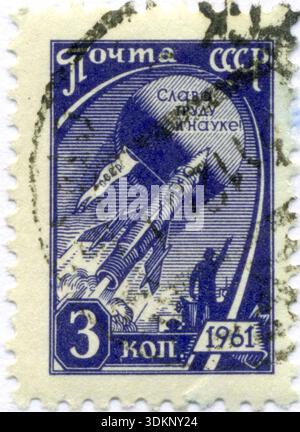 UdSSR - ca. 1961: Eine Briefmarke gedruckt in USSR zeigt die erste menschliche Raumfahrt, ca. 1961 Stockfoto
